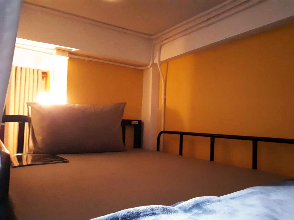 Artistel (Adults Only) Hostel Chiang Mai Bagian luar foto
